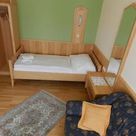 Freinerhof & Wellness Отель