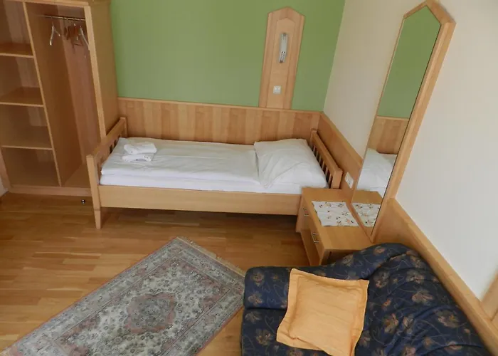 Freinerhof & Wellness Отель