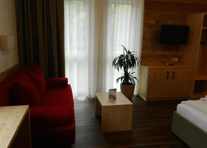 Freinerhof & Wellness Hotell 3*